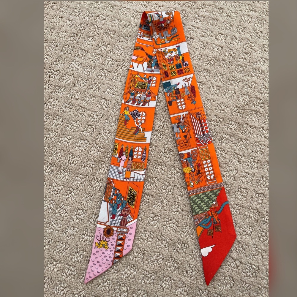 Hermès 100% silk orange twilly